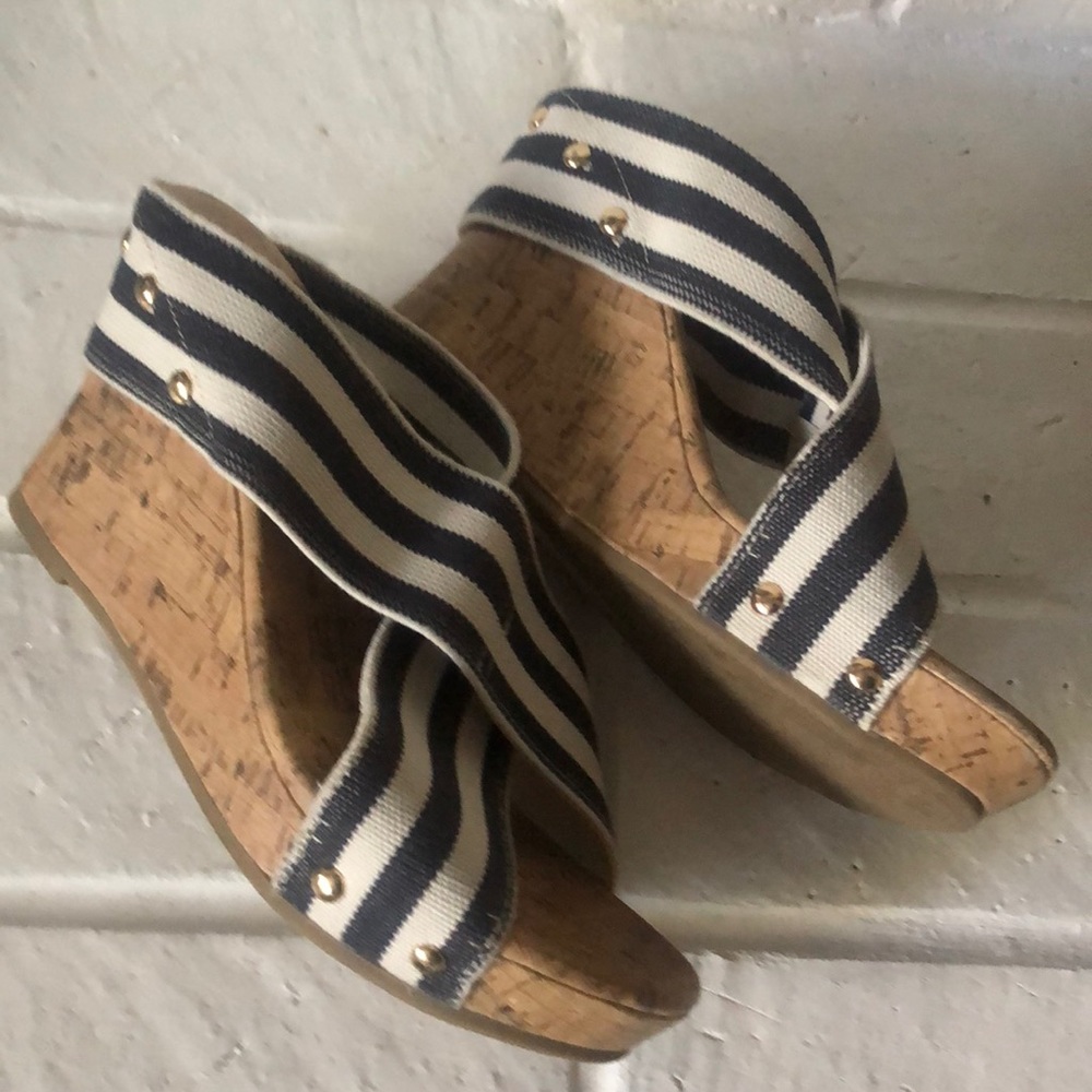 Shoes - Picture 2 of 3